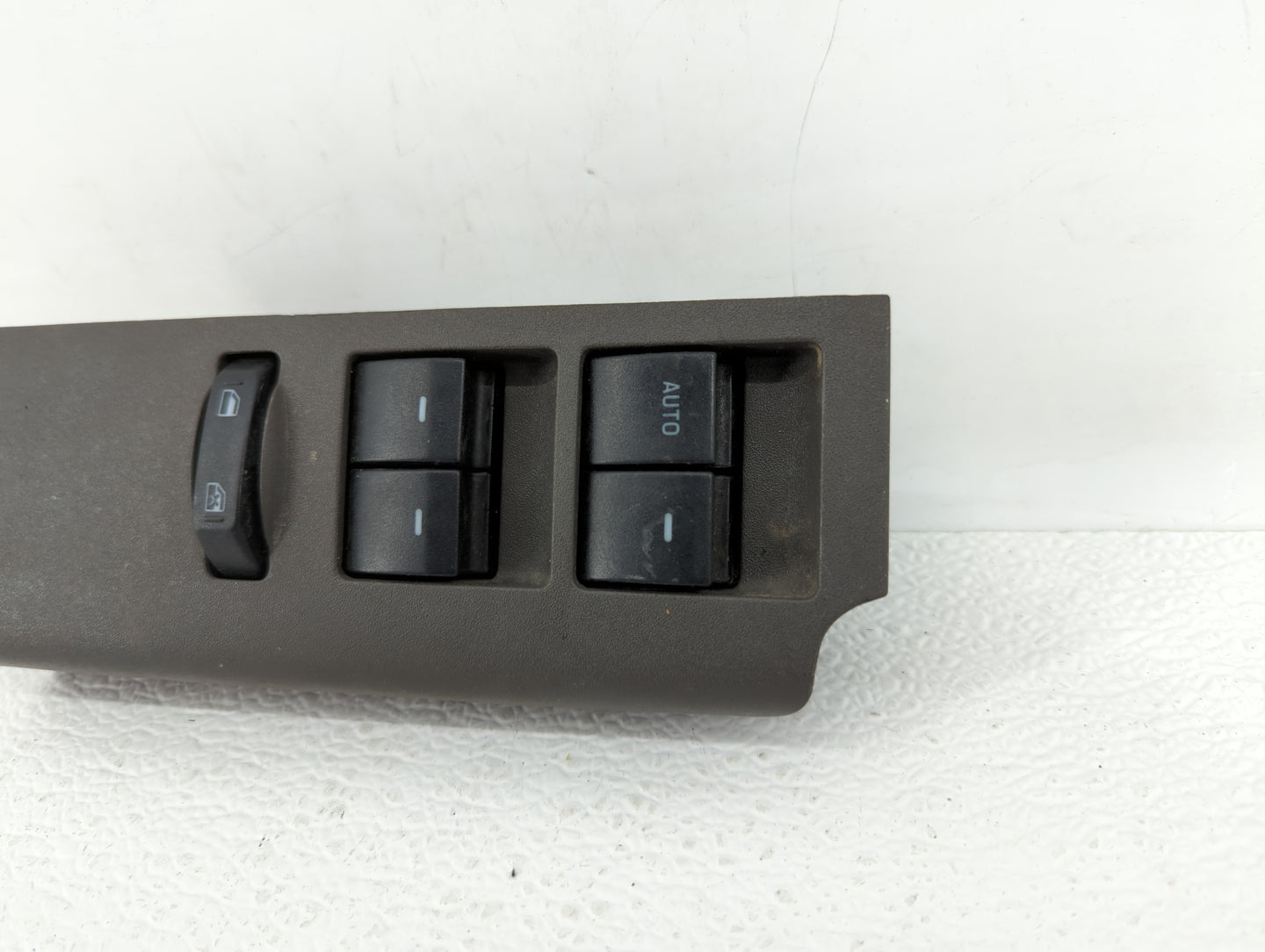 2008-2012 Ford Escape Master Power Window Switch Replacement Driver Side Left P/N:8L8T-14540-ABW 8L8T-14540-ACW Fits OEM Use