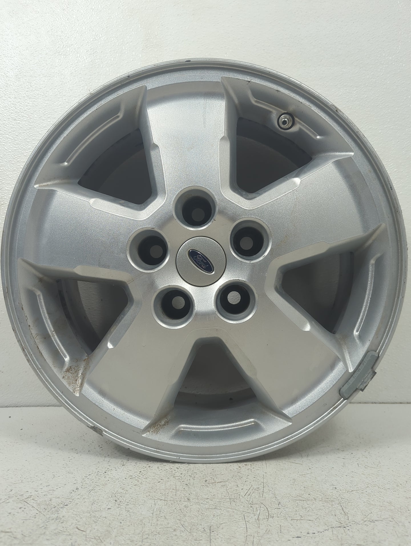 2009 Ford Escape Oem Wheel Rim 5024394 - Oemusedautoparts1.com