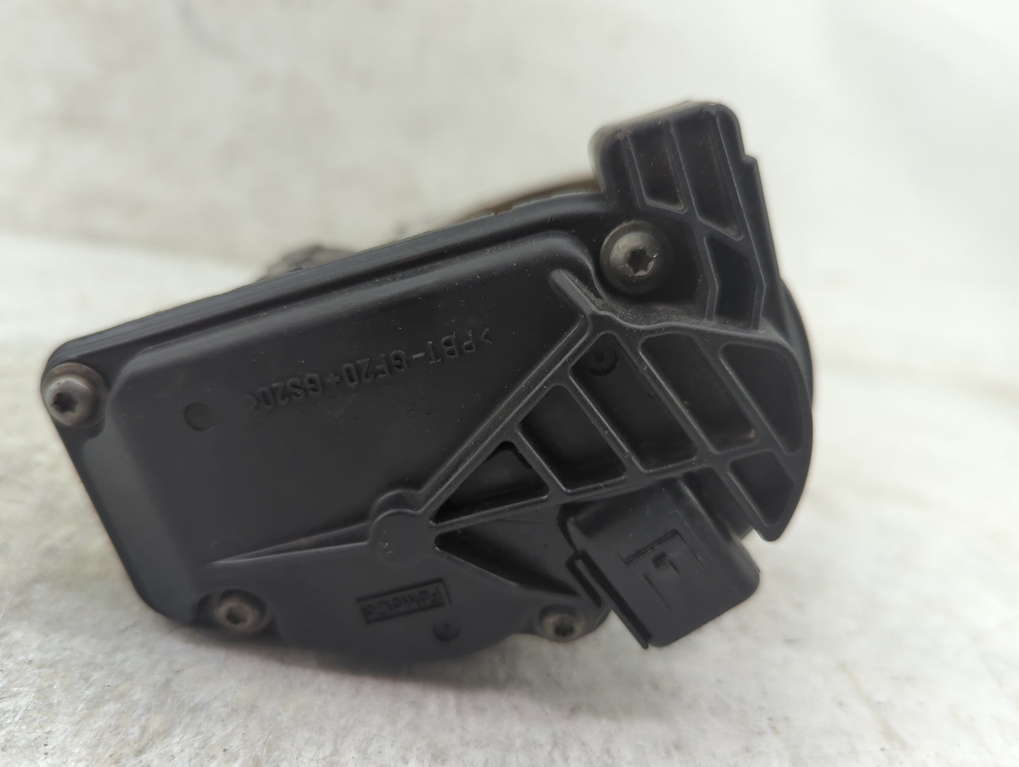 2009-2012 Ford Escape Throttle Body Fits Fits 2009 2010 2011 2012 OEM Used Auto Parts - Oemusedautoparts1.com