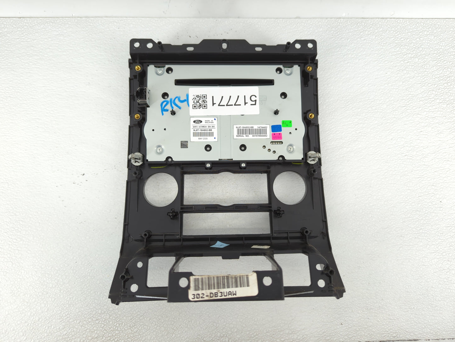 2009-2012 Ford Escape Radio Control Panel - Oemusedautoparts1.com
