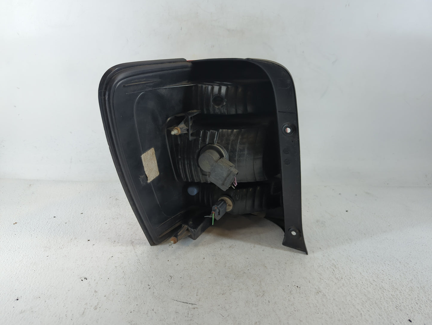 2008-2012 Ford Escape Tail Light Assembly Passenger Right OEM P/N:8L84-13B504-A 44ZH-1922 A Fits Fits 2008 2009 2010 2011 20