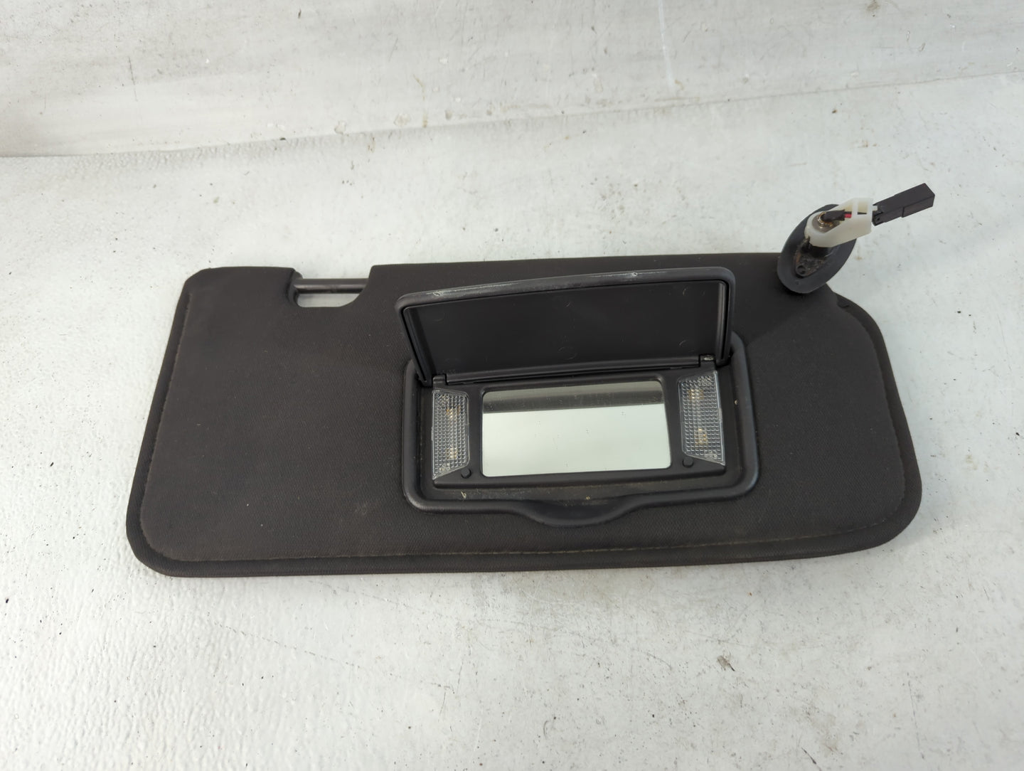 2008-2009 Ford Escape Sun Visor Shade Replacement Passenger Right Mirror Fits Fits 2008 2009 OEM Used Auto Parts - Oemusedau