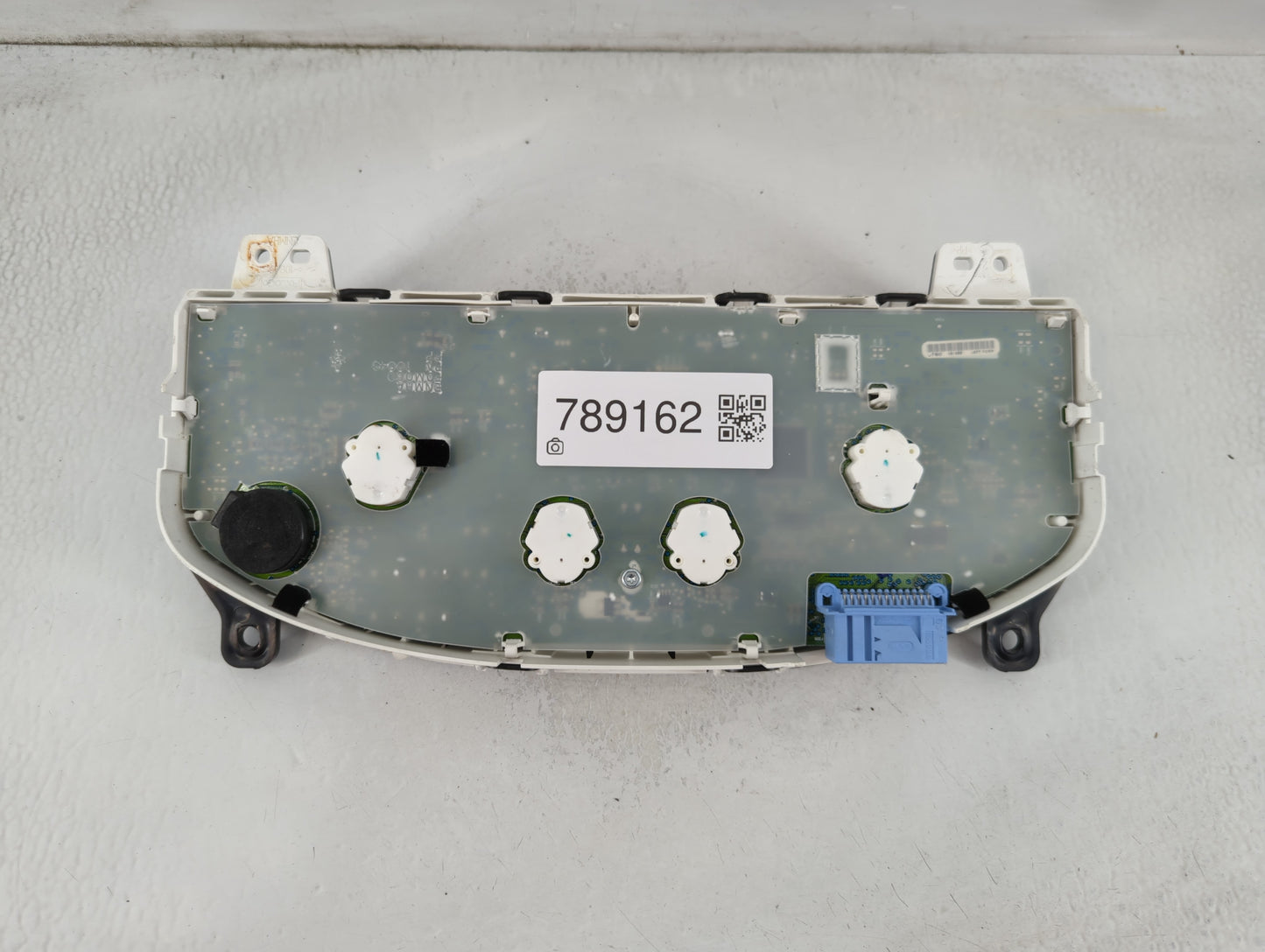 2009 Ford Escape Instrument Cluster Speedometer Gauges Fits OEM Used Auto Parts - Oemusedautoparts1.com