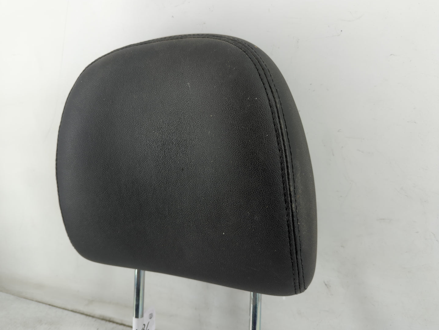 2009 Ford Escape Headrest Head Rest Front Driver Passenger Seat Fits OEM Used Auto Parts - Oemusedautoparts1.com