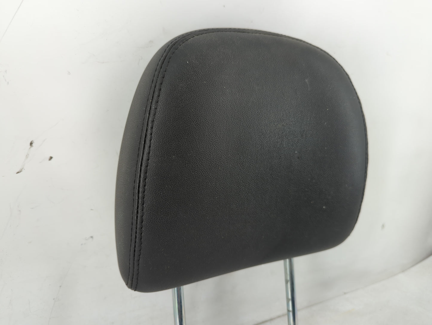 2009 Ford Escape Headrest Head Rest Front Driver Passenger Seat Fits OEM Used Auto Parts - Oemusedautoparts1.com