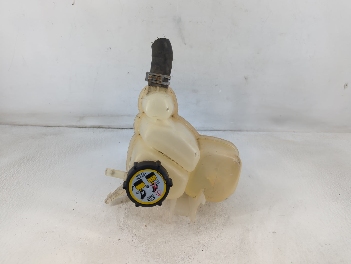 2001-2012 Ford Escape Radiator Coolant Overflow Expansion Tank Bottle 789179 - Oemusedautoparts1.com