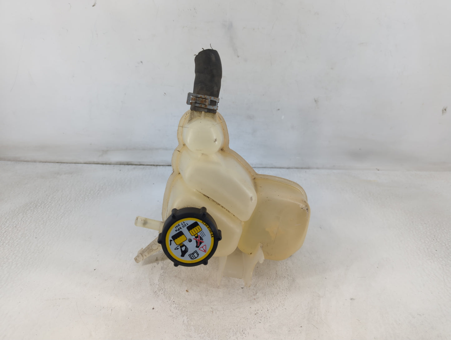 2001-2012 Ford Escape Radiator Coolant Overflow Expansion Tank Bottle 789179 - Oemusedautoparts1.com