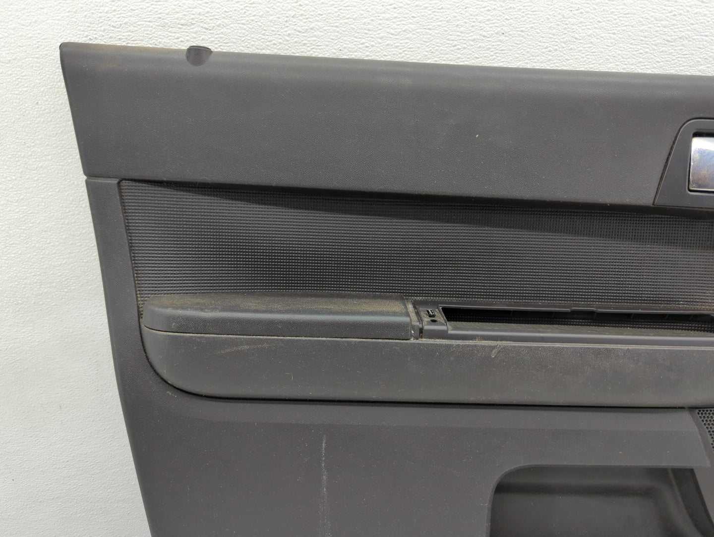 2009 Ford Escape Front Left Driver Interior Door Panel Trim - Oemusedautoparts1.com