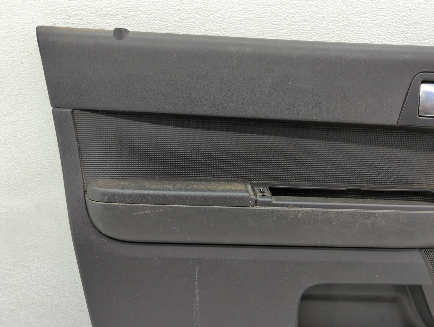 2009 Ford Escape Front Left Driver Interior Door Panel Trim - Oemusedautoparts1.com