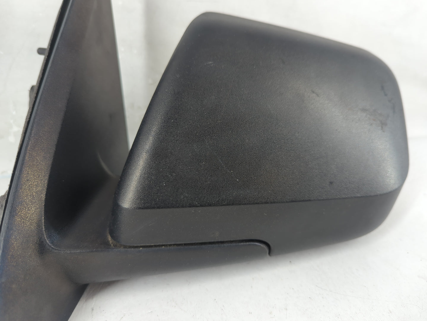 2008-2009 Ford Escape Driver Side View Mirror - Left Door Mirror OEM Used - Oemusedautoparts1.com