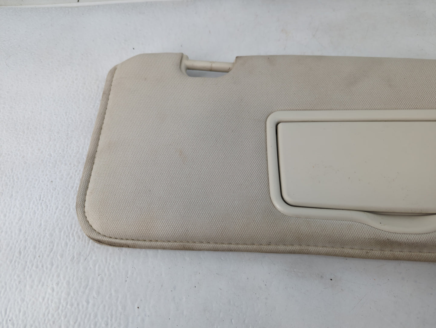 2008-2009 Ford Escape Sun Visor Shade Replacement Passenger Right Mirror Fits Fits 2008 2009 OEM Used Auto Parts - Oemusedau