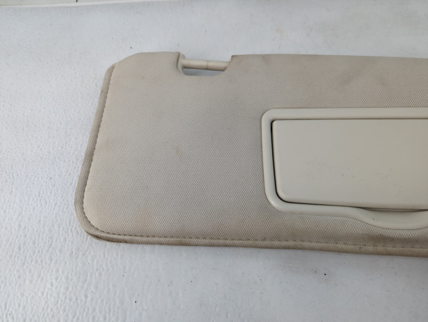 2008-2009 Ford Escape Sun Visor Shade Replacement Passenger Right Mirror Fits Fits 2008 2009 OEM Used Auto Parts - Oemusedau