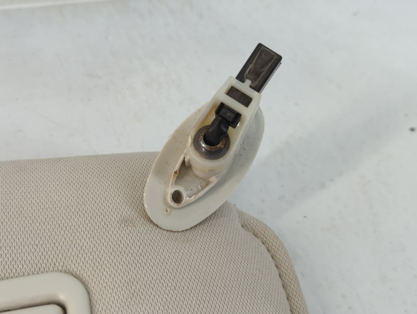 2008-2009 Ford Escape Sun Visor Shade Replacement Passenger Right Mirror Fits Fits 2008 2009 OEM Used Auto Parts - Oemusedau