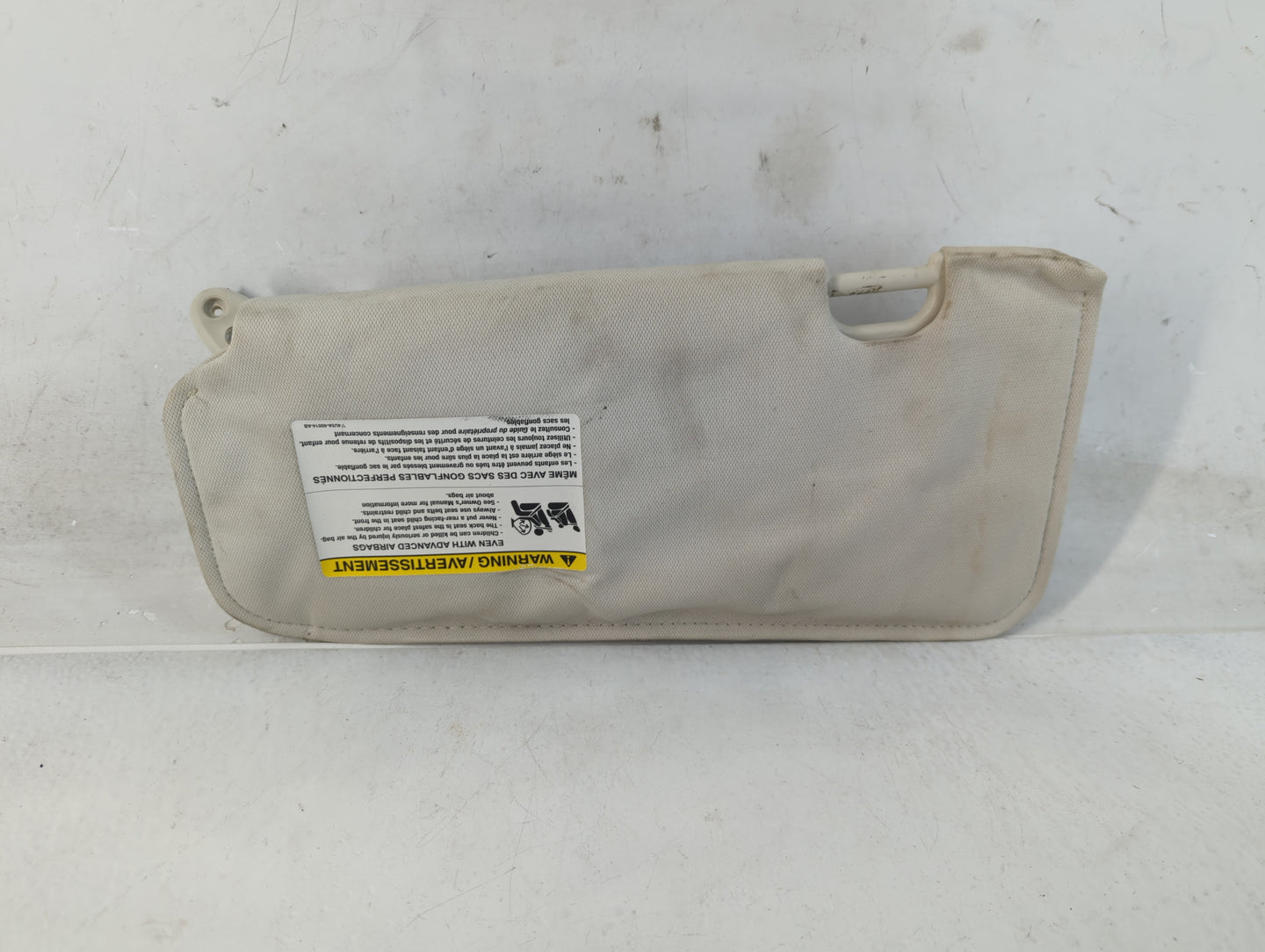 2008-2009 Ford Escape Sun Visor Shade Replacement Passenger Right Mirror Fits Fits 2008 2009 OEM Used Auto Parts - Oemusedau