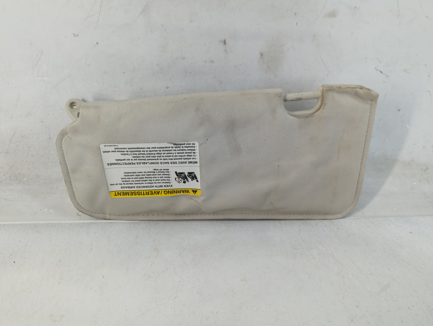 2008-2009 Ford Escape Sun Visor Shade Replacement Passenger Right Mirror Fits Fits 2008 2009 OEM Used Auto Parts - Oemusedau