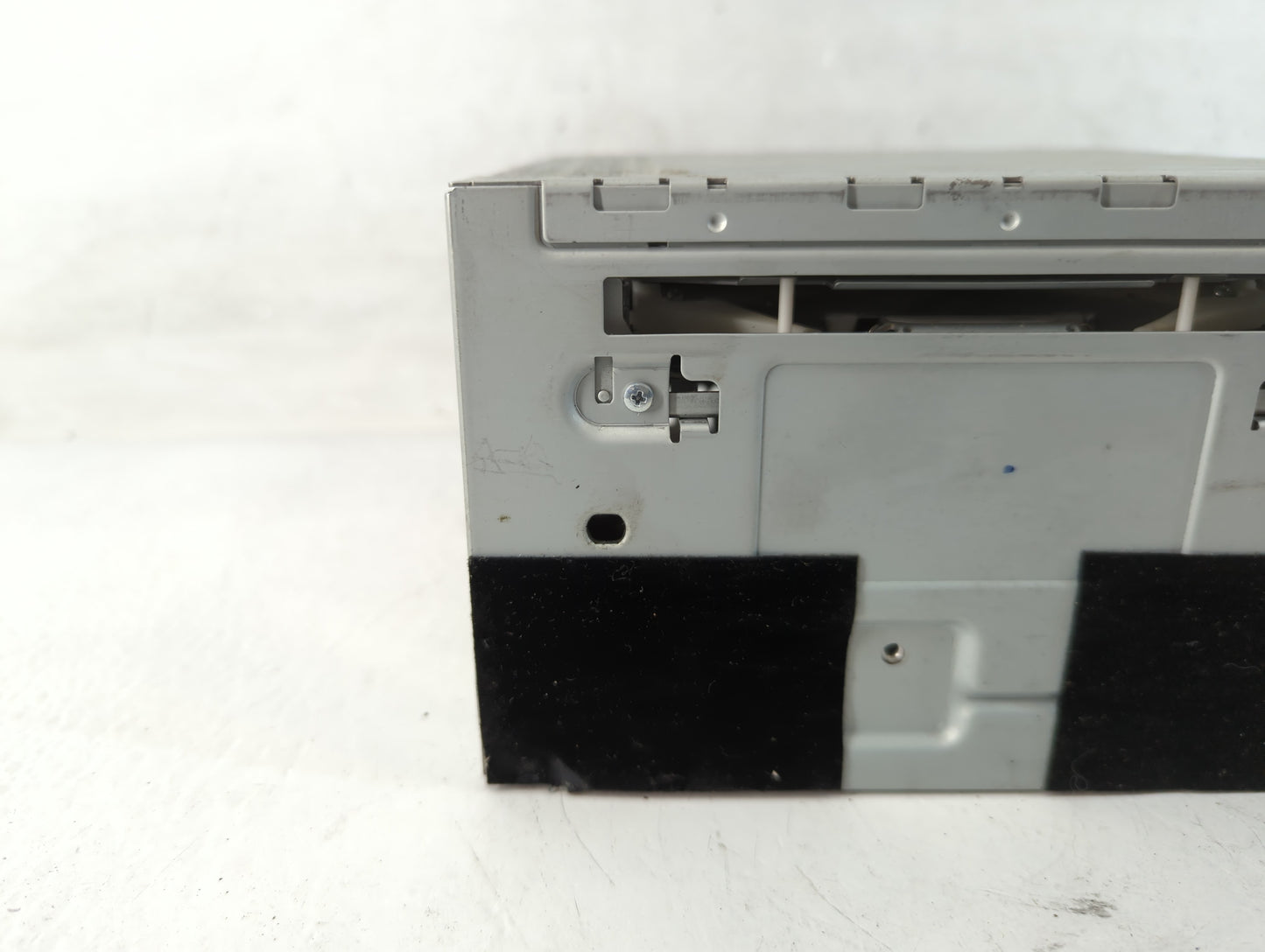 2009 Ford Escape Radio AM FM Cd Player Receiver Replacement P/N:9L8T-19C107-AB Fits OEM Used Auto Parts - Oemusedautoparts1.