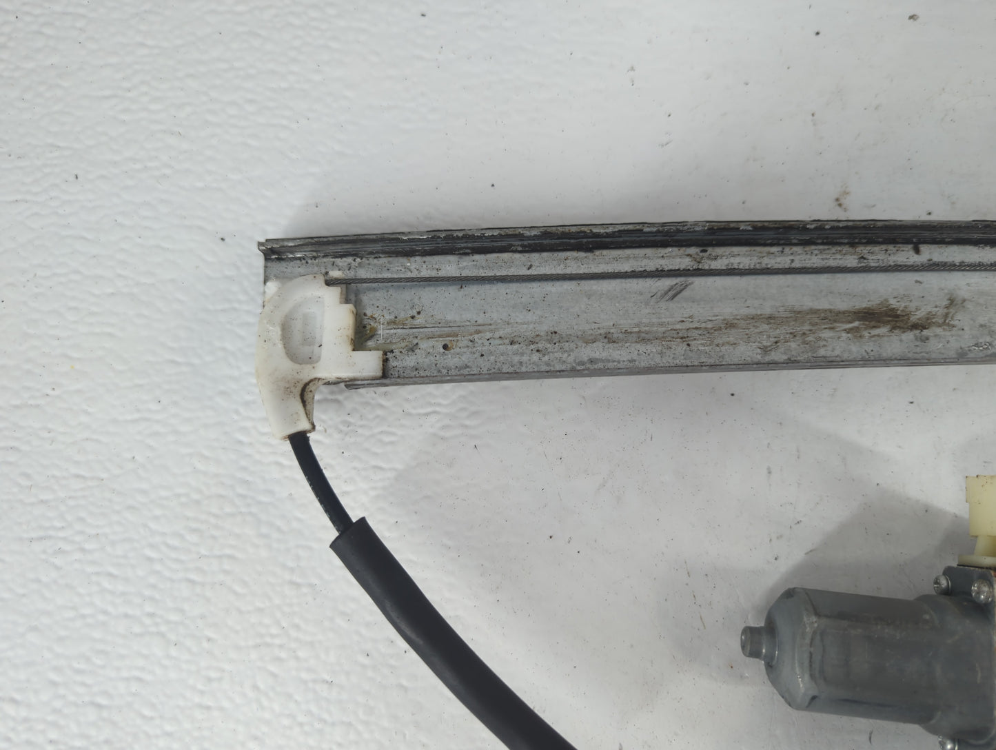 2008-2012 Ford Escape Window Regulator Passenger Front - Oemusedautoparts1.com