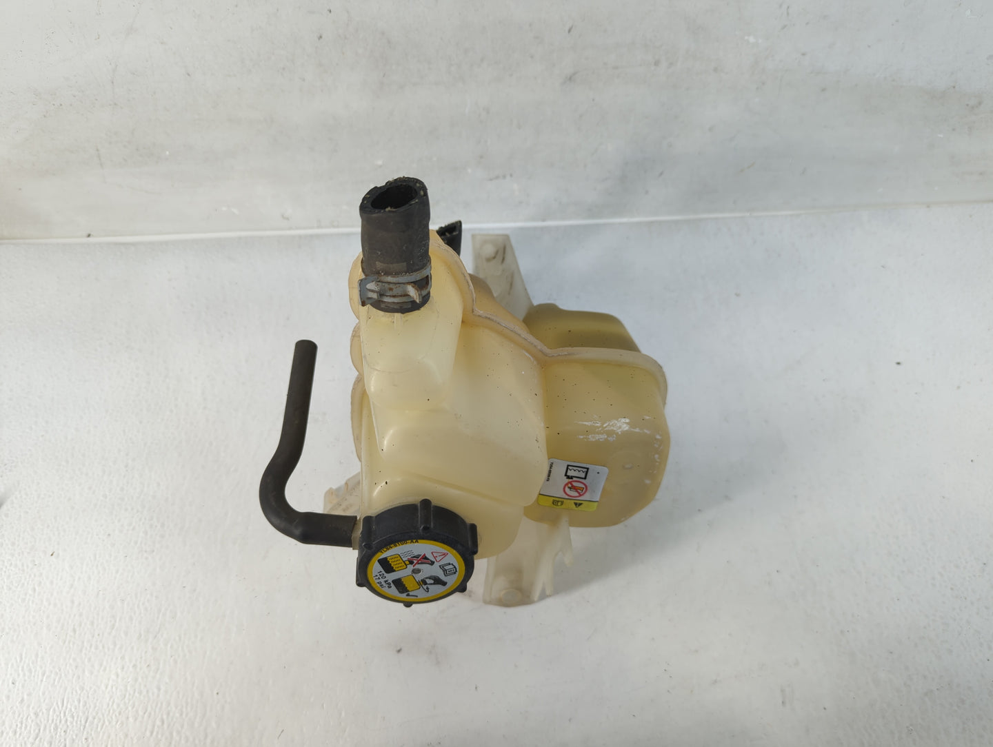 2001-2012 Ford Escape Radiator Coolant Overflow Expansion Tank Bottle 794044 - Oemusedautoparts1.com