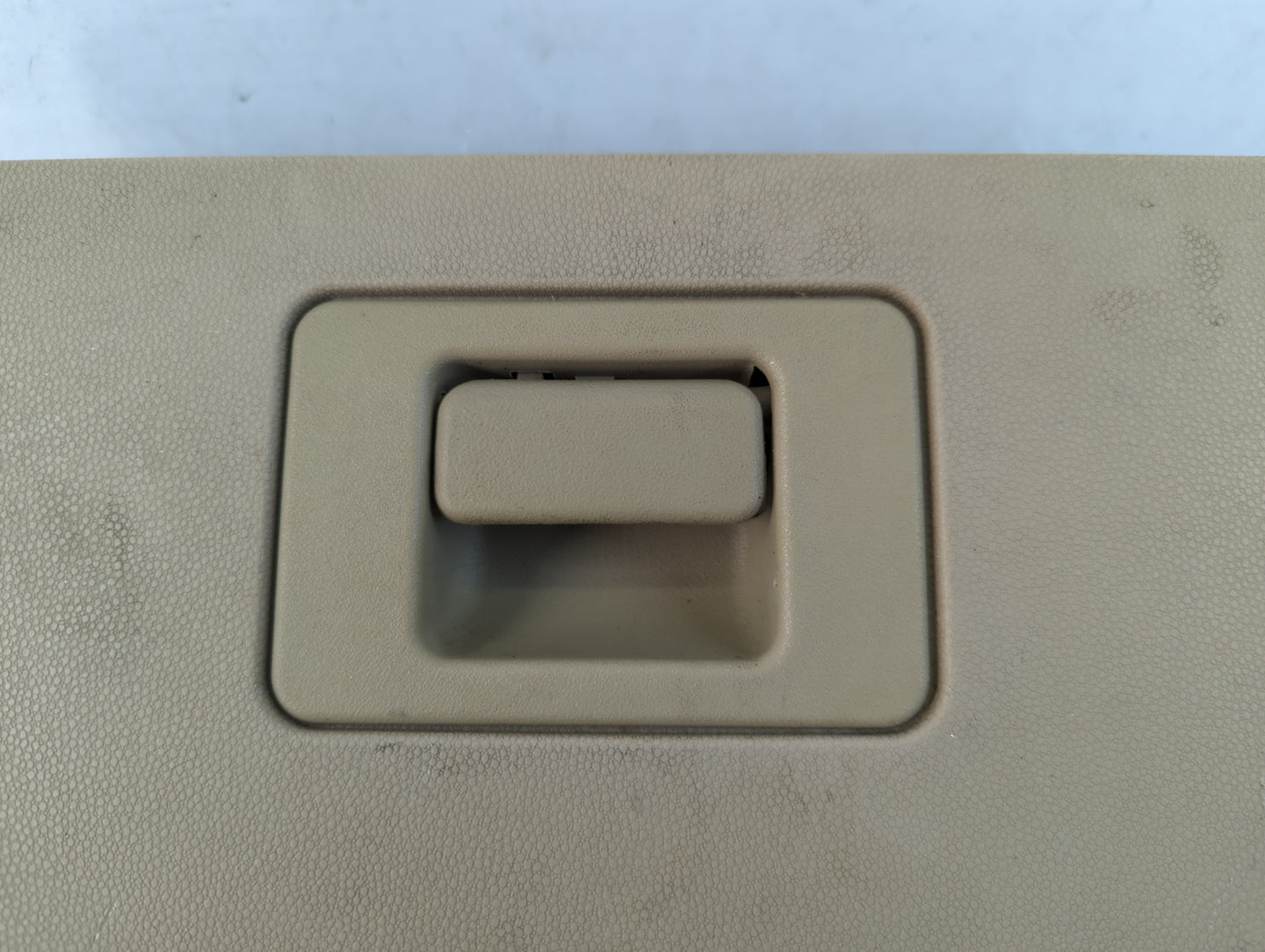 2009 Ford Escape Passenger Glove Box Door Storage Compartment 794069 - Oemusedautoparts1.com