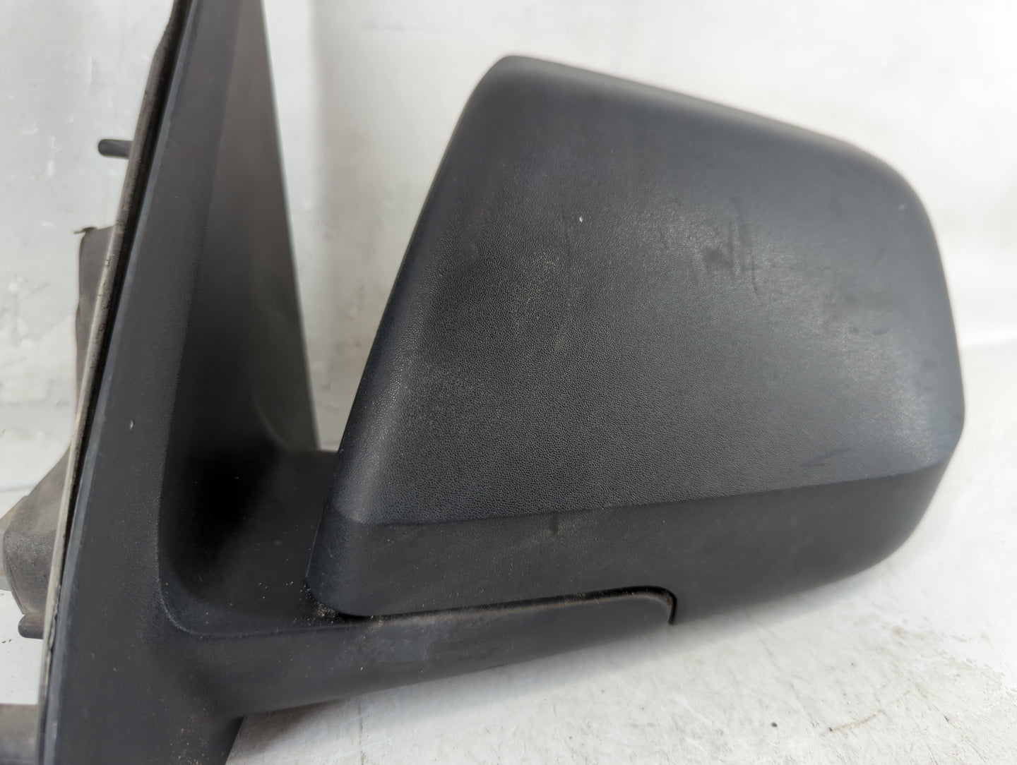 2008-2009 Ford Escape Driver Side View Mirror - Left Door Mirror OEM Used - Oemusedautoparts1.com