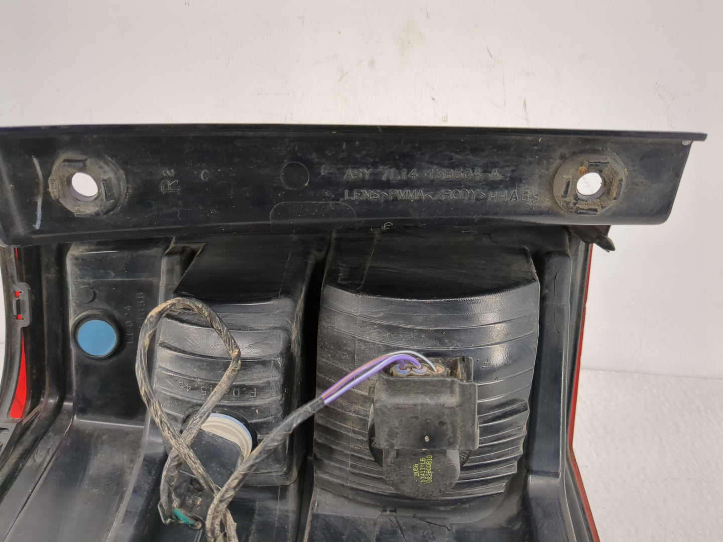 2007-2017 Ford Expedition Tail Light Assembly Passenger Right OEM P/N:7L14-13B504-A Fits OEM Used Auto Parts - Oemusedautopa