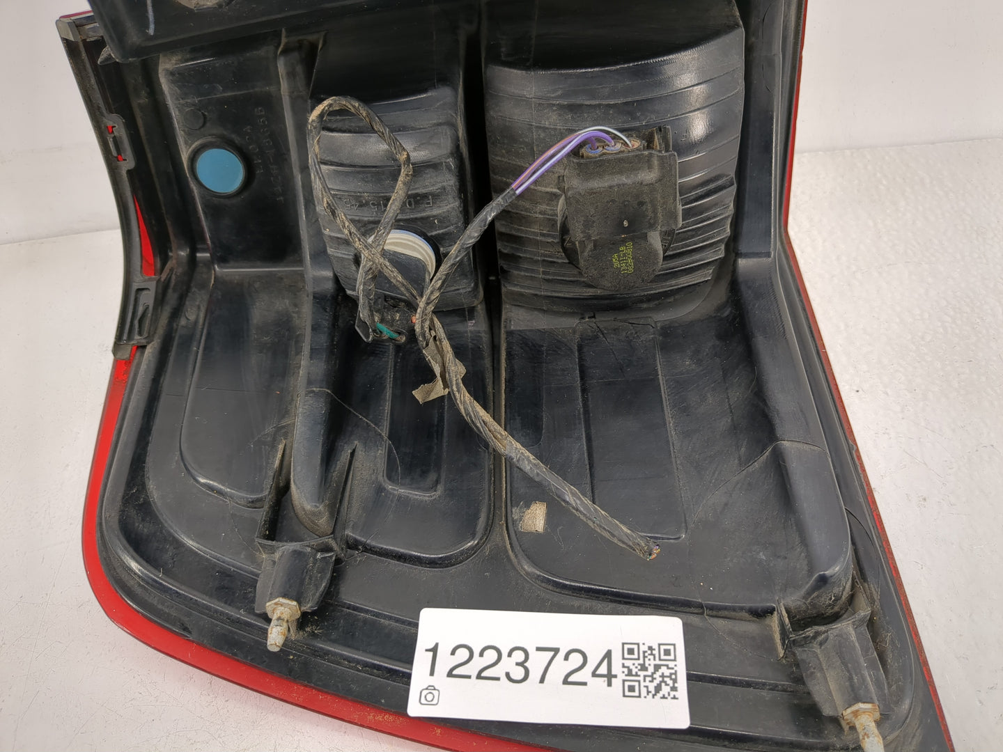 2007-2017 Ford Expedition Tail Light Assembly Passenger Right OEM P/N:7L14-13B504-A Fits OEM Used Auto Parts - Oemusedautopa