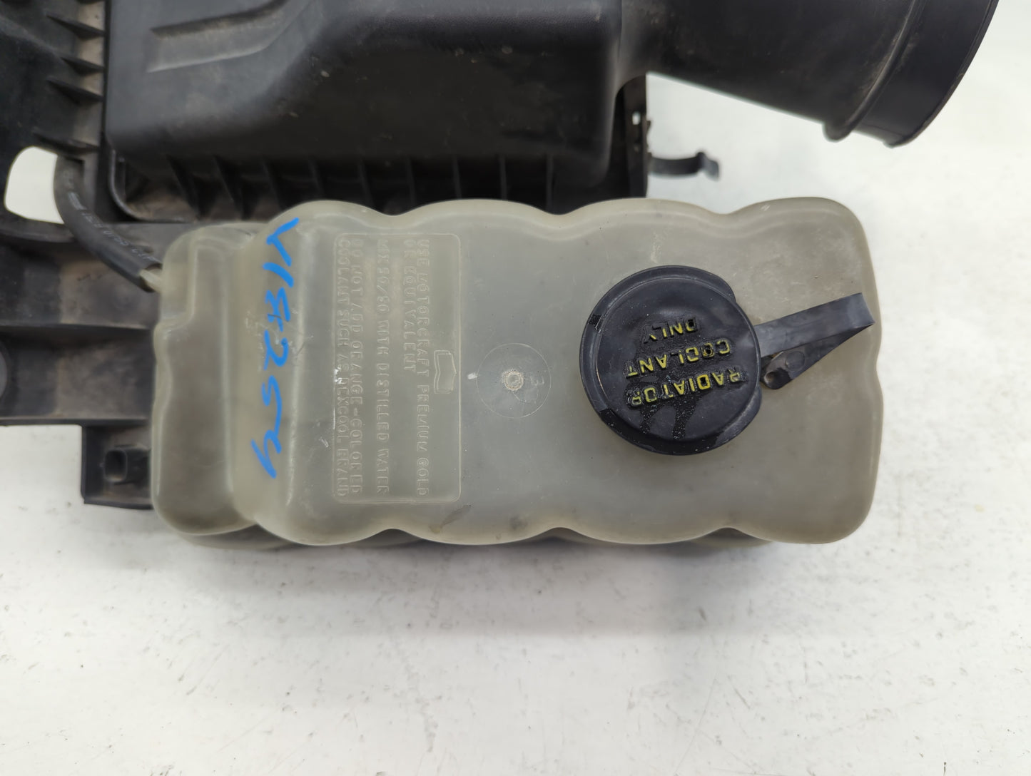 2009-2010 Ford Expedition Air Cleaner Intake-duct Hose Tube - Oemusedautoparts1.com