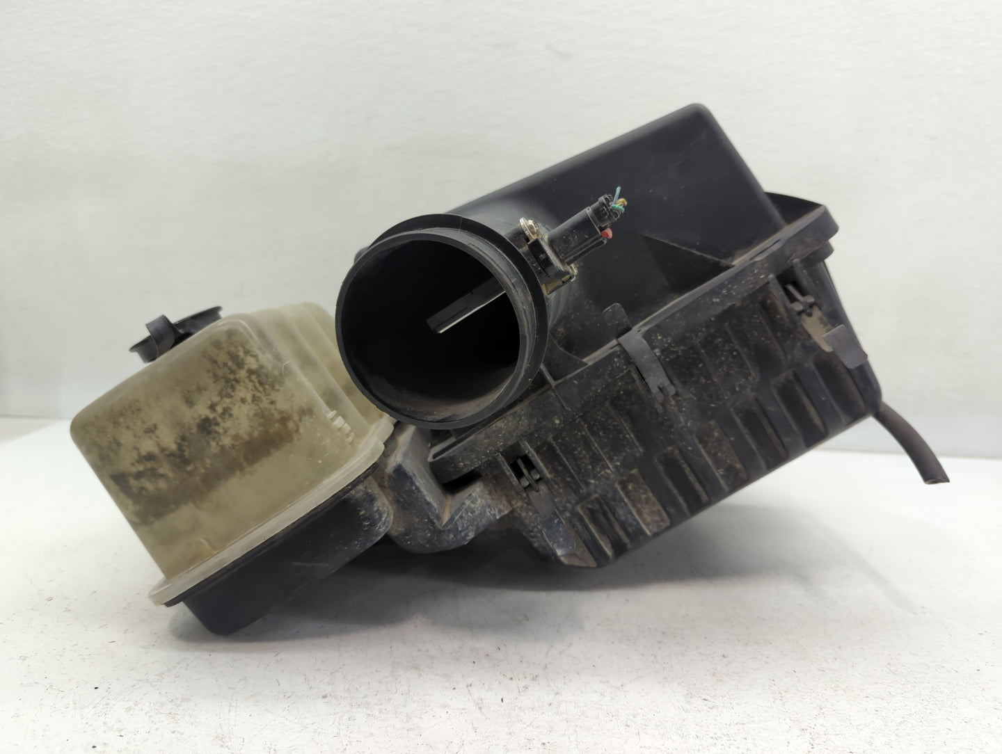 2009-2010 Ford Expedition Air Cleaner Intake-duct Hose Tube - Oemusedautoparts1.com