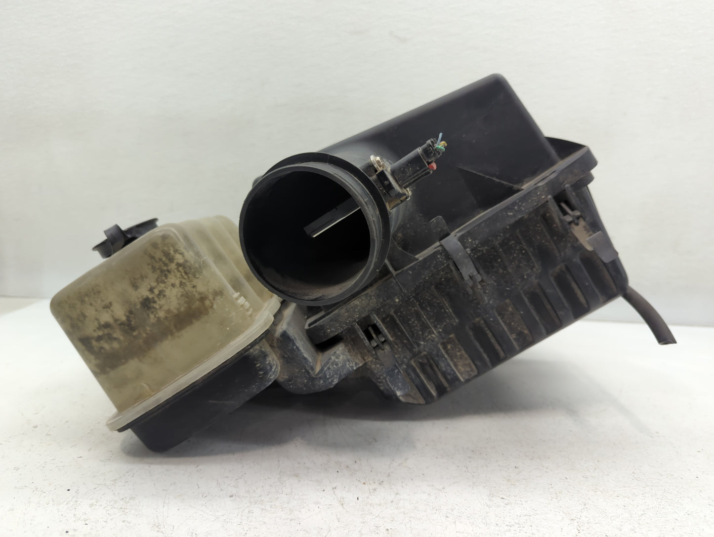 2009-2010 Ford Expedition Air Cleaner Intake-duct Hose Tube - Oemusedautoparts1.com