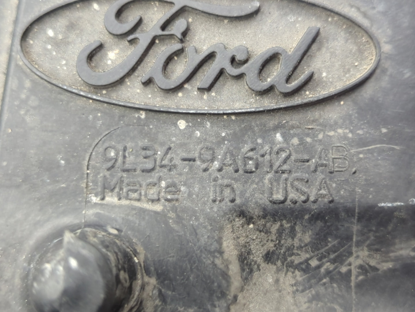 2009-2010 Ford Expedition Air Cleaner Intake-duct Hose Tube - Oemusedautoparts1.com