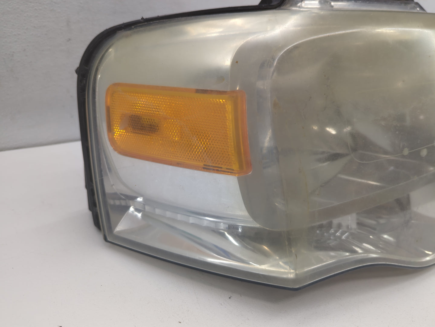2009 Ford Expedition Driver Left Oem Head Light Headlight Lamp - Oemusedautoparts1.com