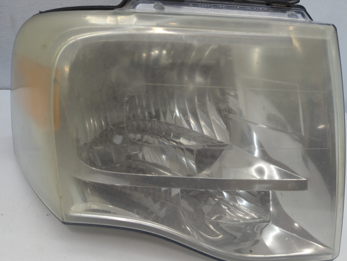 2009 Ford Expedition Driver Left Oem Head Light Headlight Lamp - Oemusedautoparts1.com