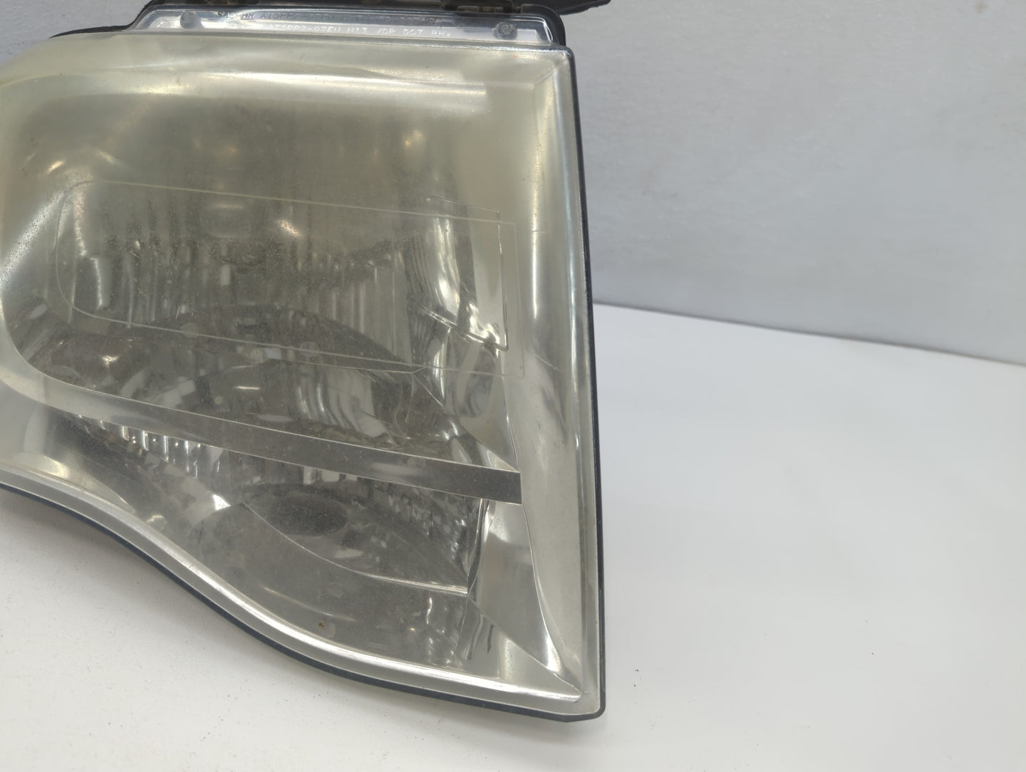 2009 Ford Expedition Driver Left Oem Head Light Headlight Lamp - Oemusedautoparts1.com