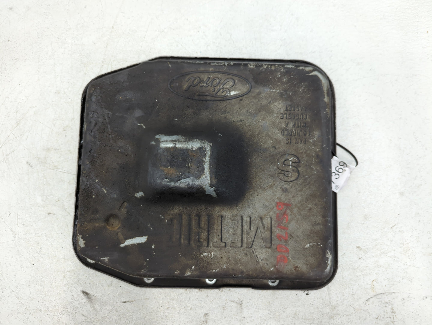 2009-2014 Ford Expedition Engine Oil Pan Fits Fits 2009 2010 2011 2012 2013 2014 OEM Used Auto Parts - Oemusedautoparts1.com