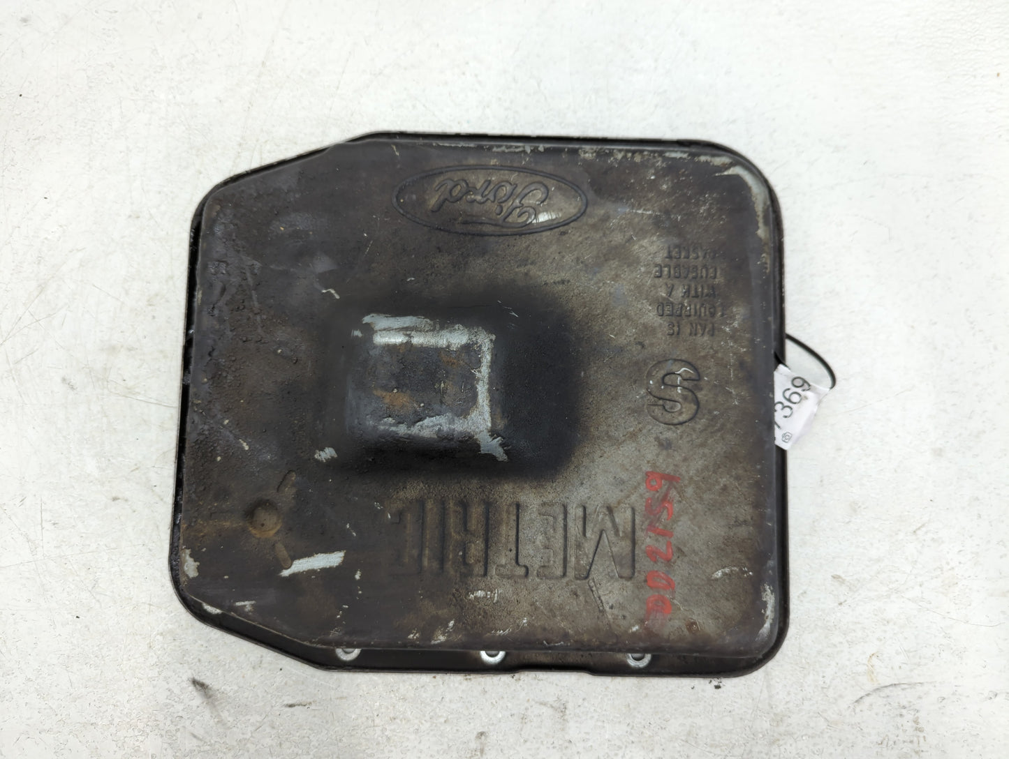 2009-2014 Ford Expedition Engine Oil Pan Fits Fits 2009 2010 2011 2012 2013 2014 OEM Used Auto Parts - Oemusedautoparts1.com