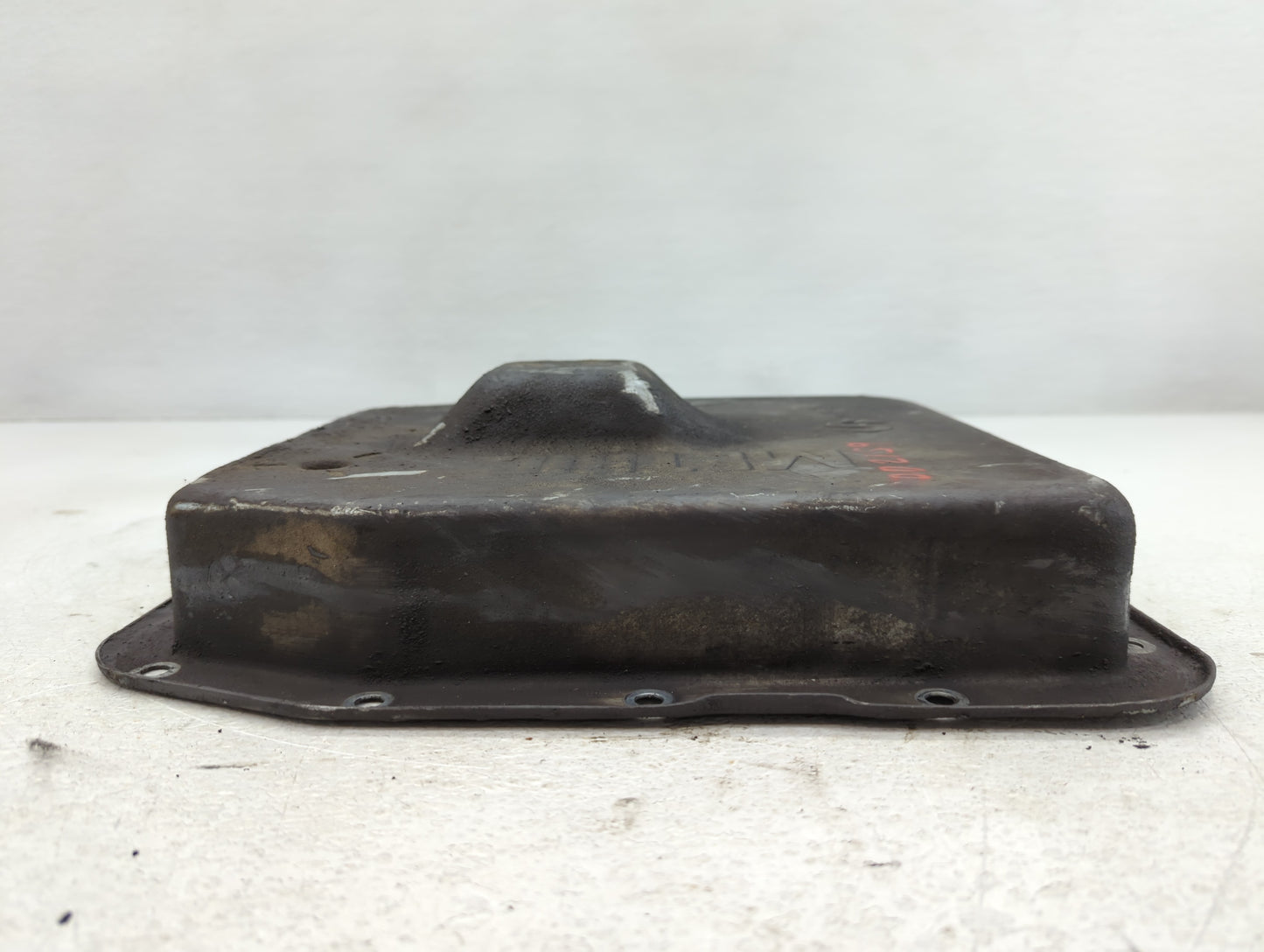2009-2014 Ford Expedition Engine Oil Pan Fits Fits 2009 2010 2011 2012 2013 2014 OEM Used Auto Parts - Oemusedautoparts1.com