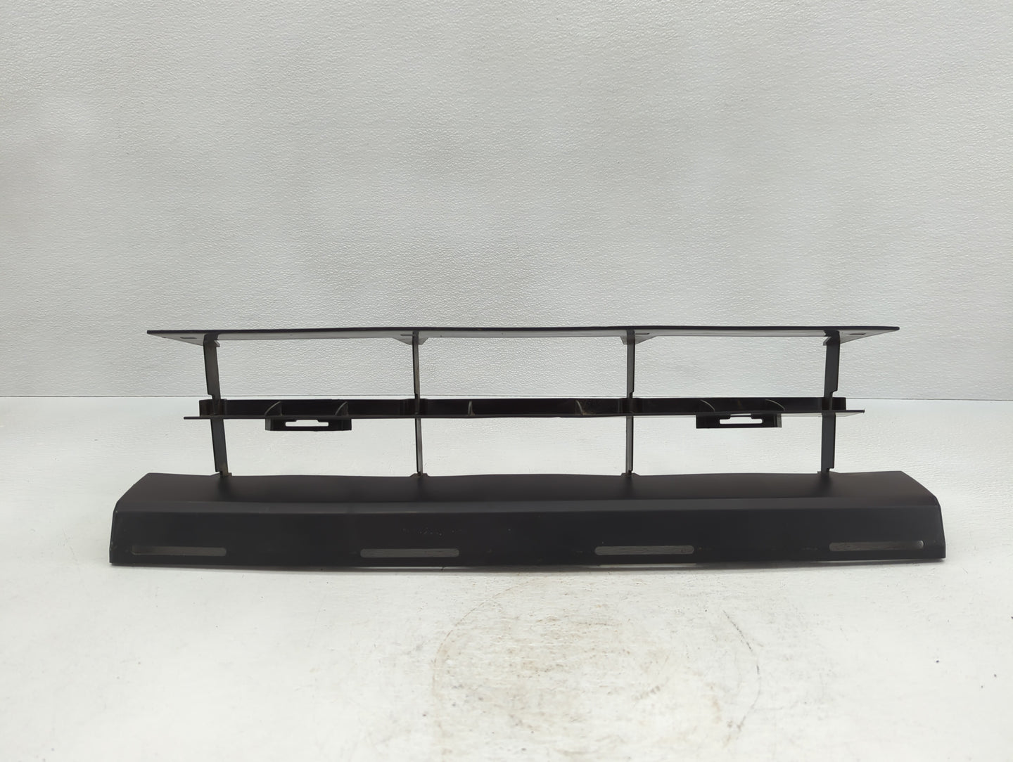 2009 Ford Expedition Front Bumper - Oem - Oemusedautoparts1.com