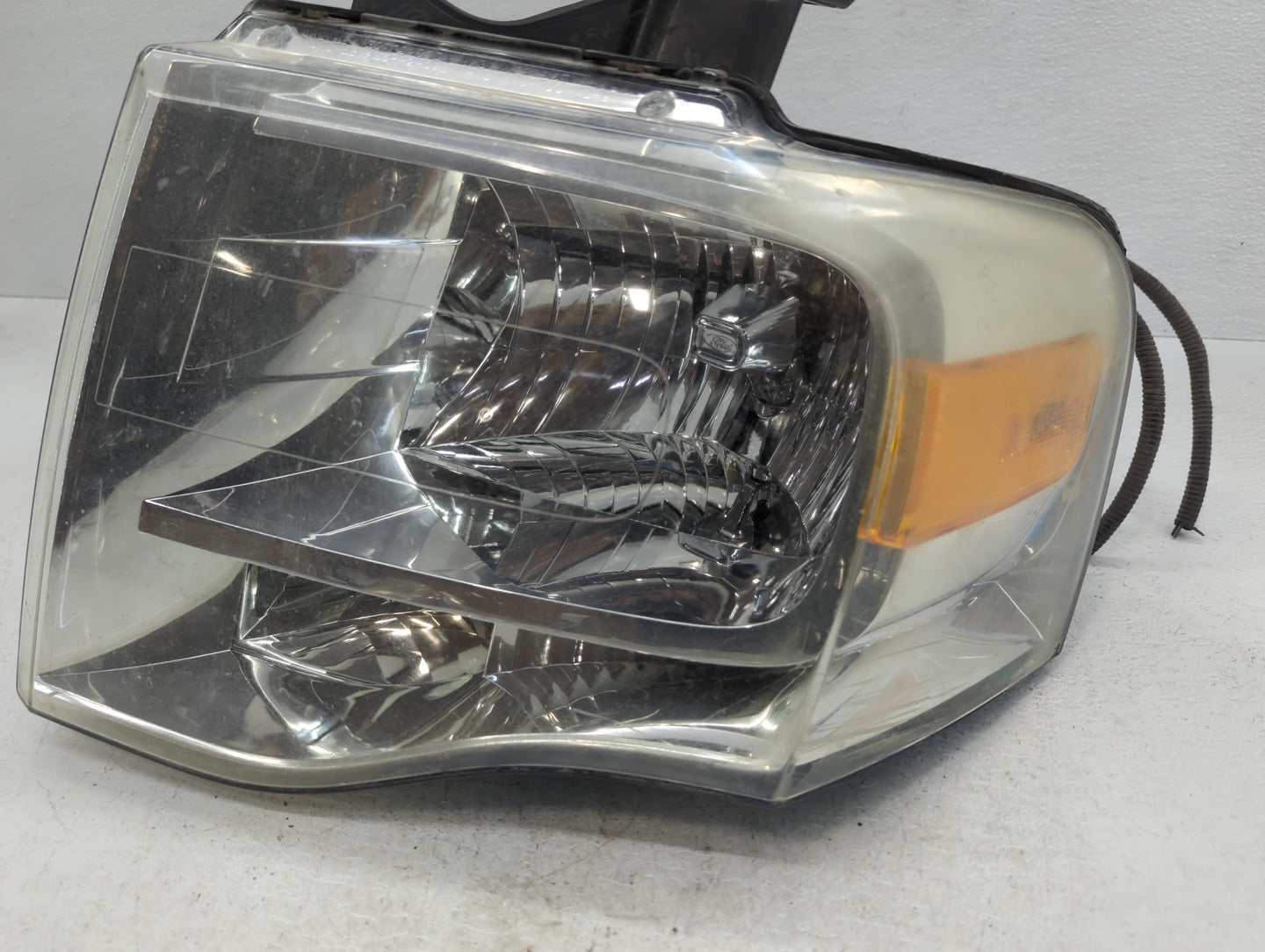 2009 Ford Expedition Driver Left Oem Head Light Headlight Lamp - Oemusedautoparts1.com