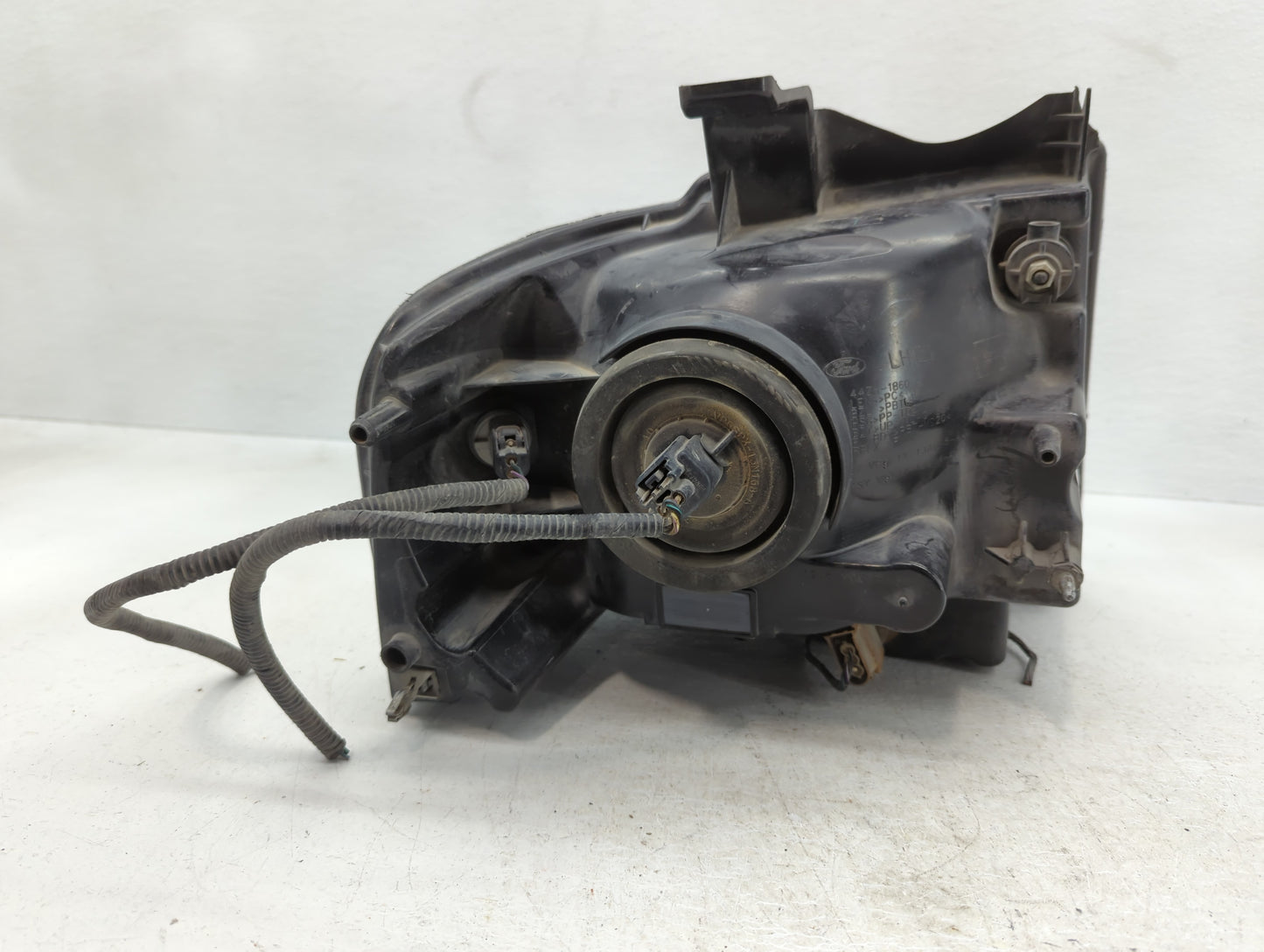 2009 Ford Expedition Driver Left Oem Head Light Headlight Lamp - Oemusedautoparts1.com