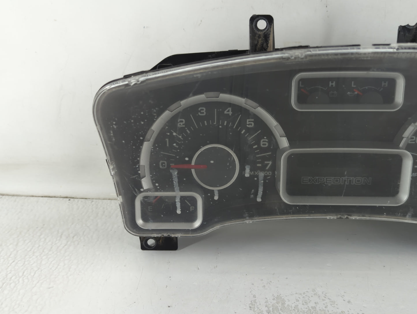 2009 Ford Expedition Instrument Cluster Speedometer Gauges P/N:R79DH 7L1T-10849 Fits OEM Used Auto Parts - Oemusedautoparts1