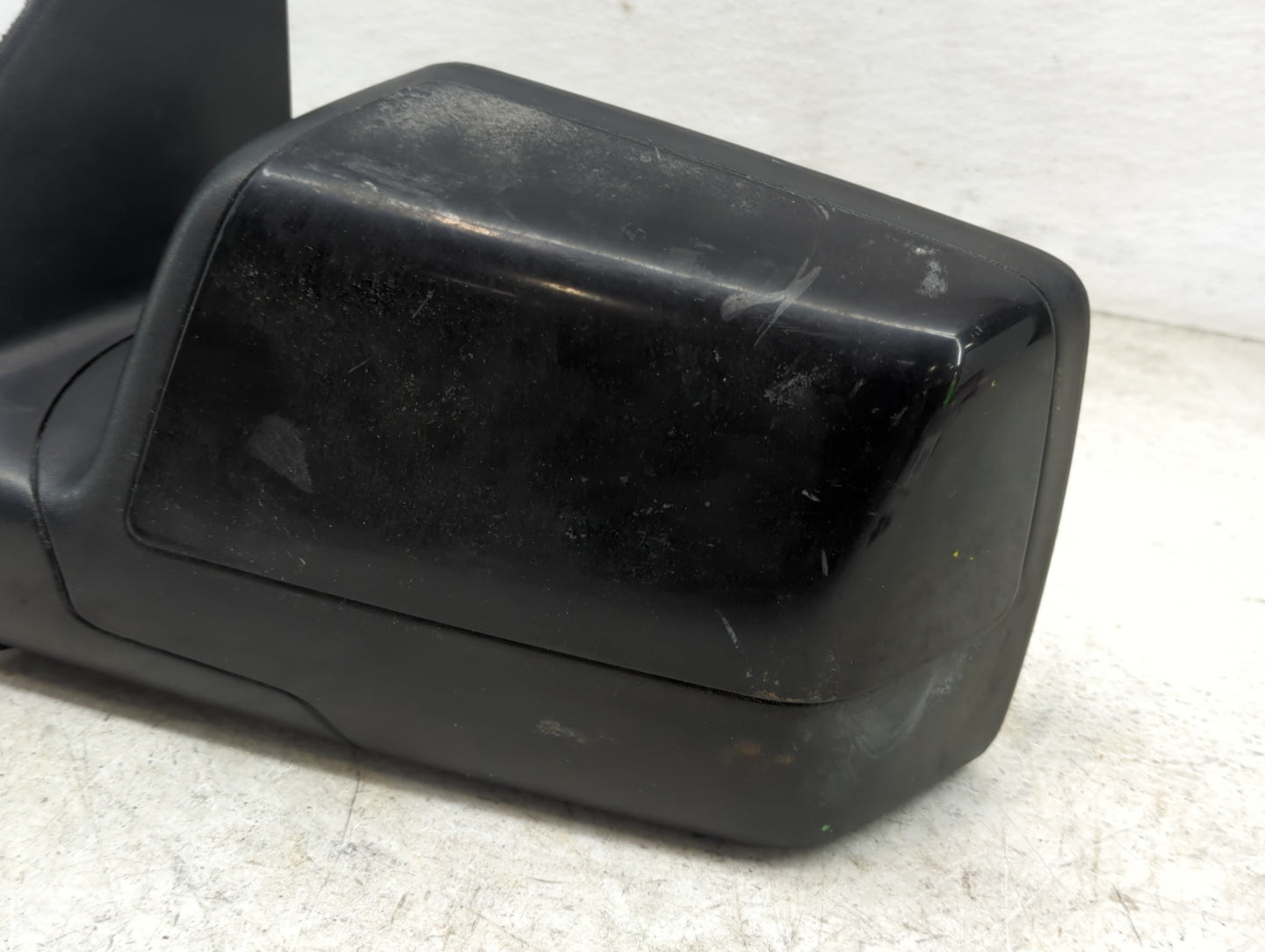 2006-2010 Ford Explorer Driver Side View Mirror - Left Door Mirror OEM Used - Oemusedautoparts1.com