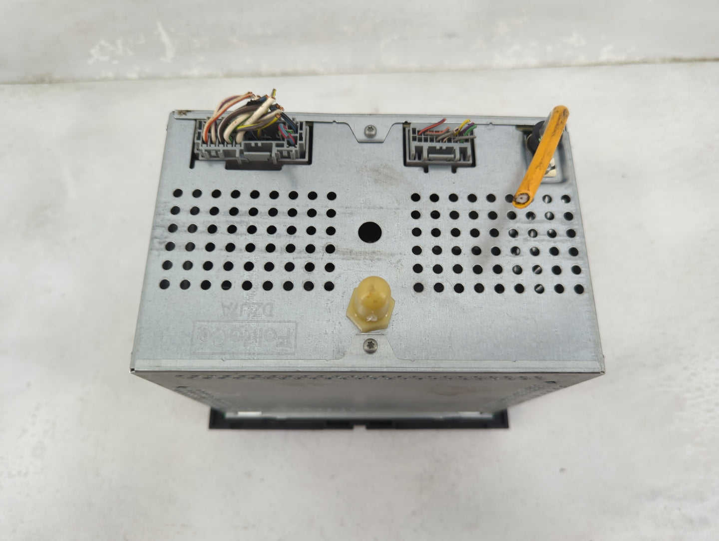 2008-2009 Ford Explorer Radio AM FM Cd Player Receiver Replacement P/N:9L2T-18C869-AB Fits Fits 2008 2009 OEM Used Auto Part