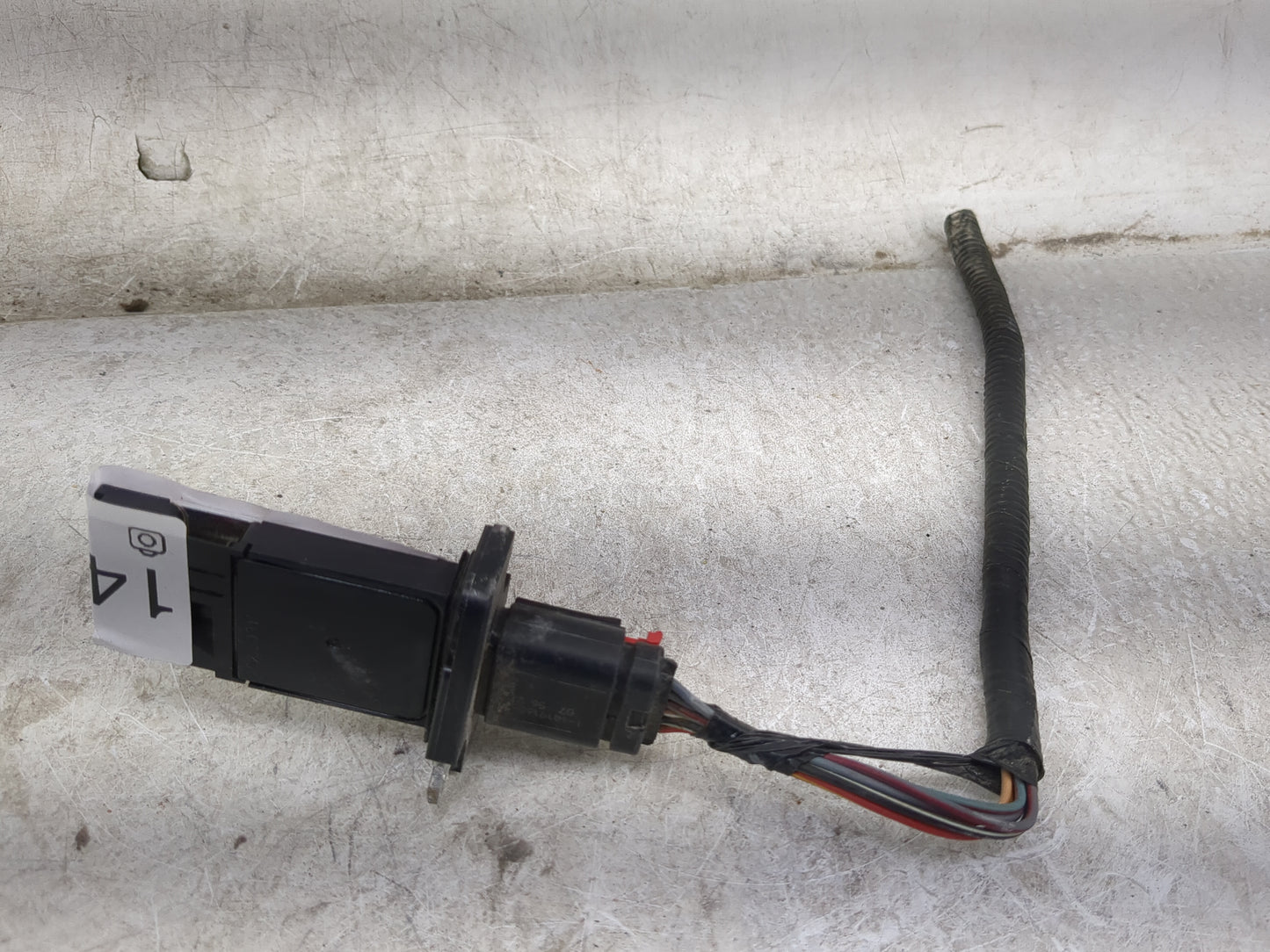 2004-2012 Ford Explorer Mass Air Flow Meter Maf - Oemusedautoparts1.com