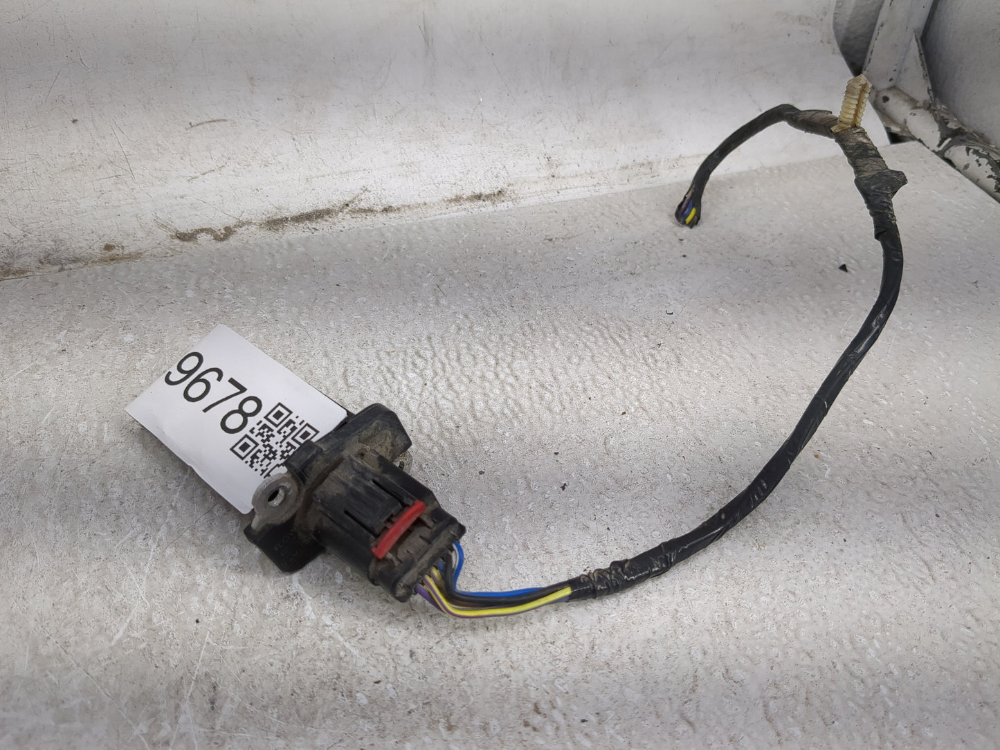2004-2012 Ford Explorer Mass Air Flow Meter Maf - Oemusedautoparts1.com
