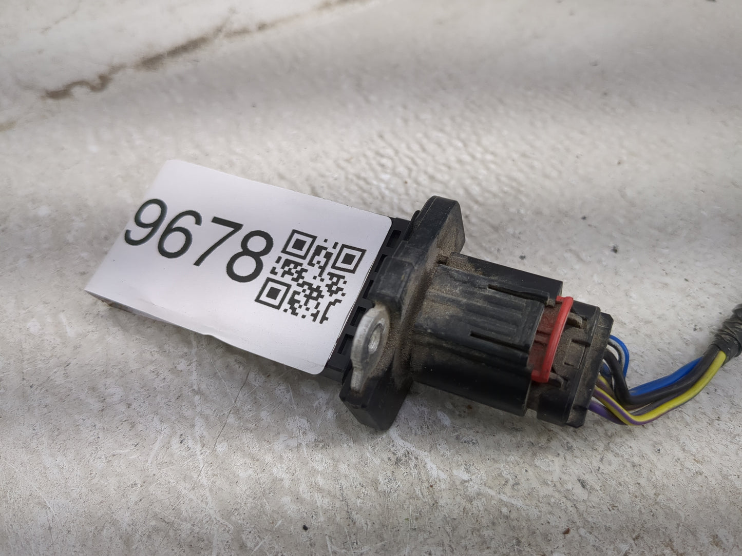 2004-2012 Ford Explorer Mass Air Flow Meter Maf - Oemusedautoparts1.com