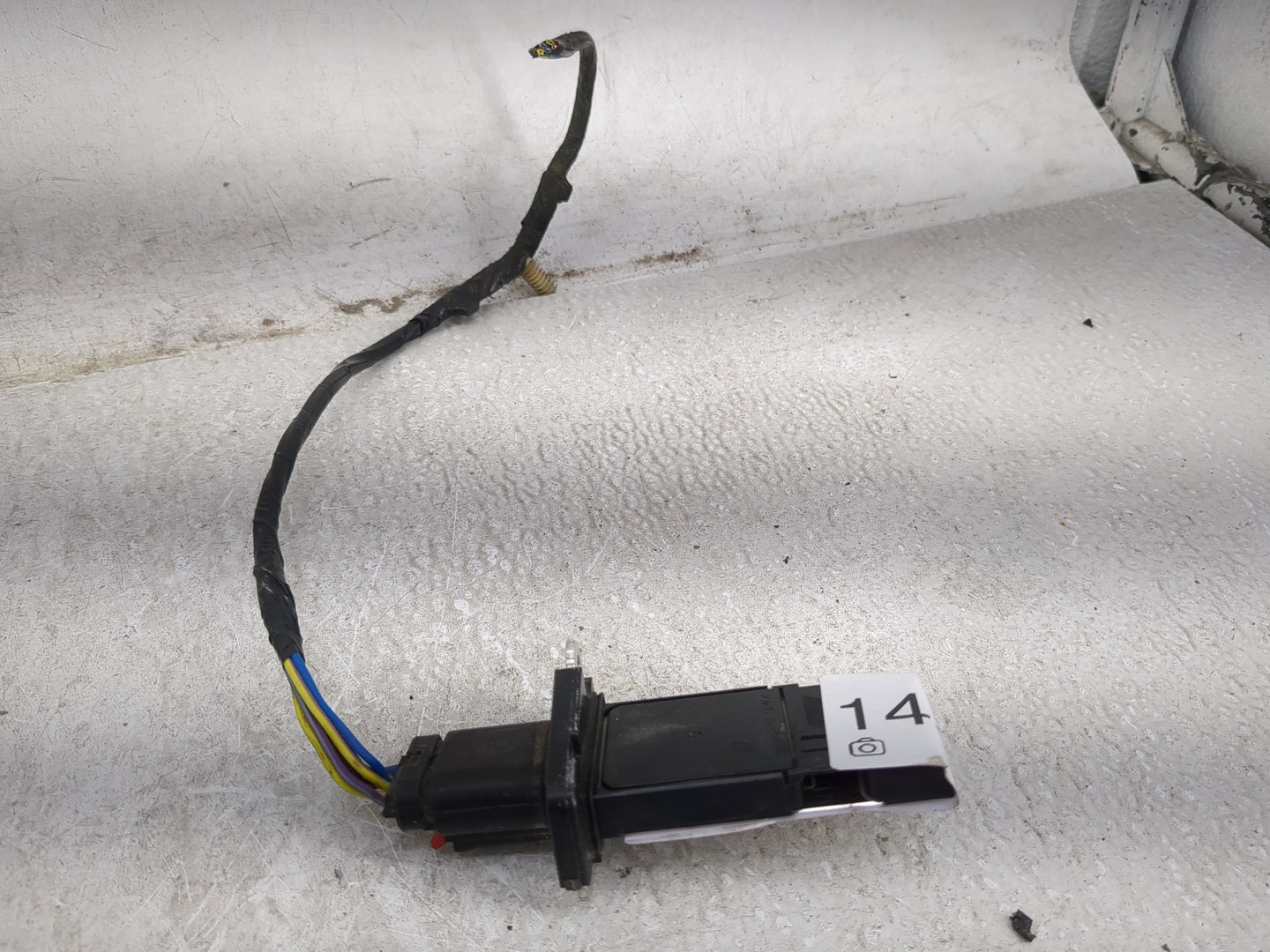2004-2012 Ford Explorer Mass Air Flow Meter Maf - Oemusedautoparts1.com