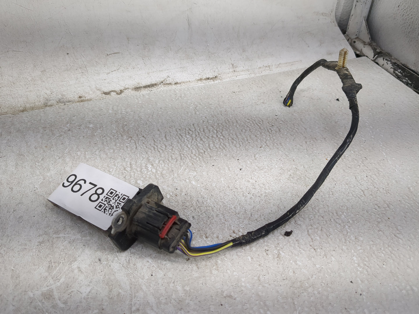 2004-2012 Ford Explorer Mass Air Flow Meter Maf - Oemusedautoparts1.com