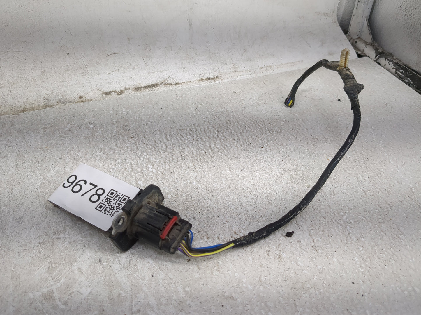 2004-2012 Ford Explorer Mass Air Flow Meter Maf - Oemusedautoparts1.com