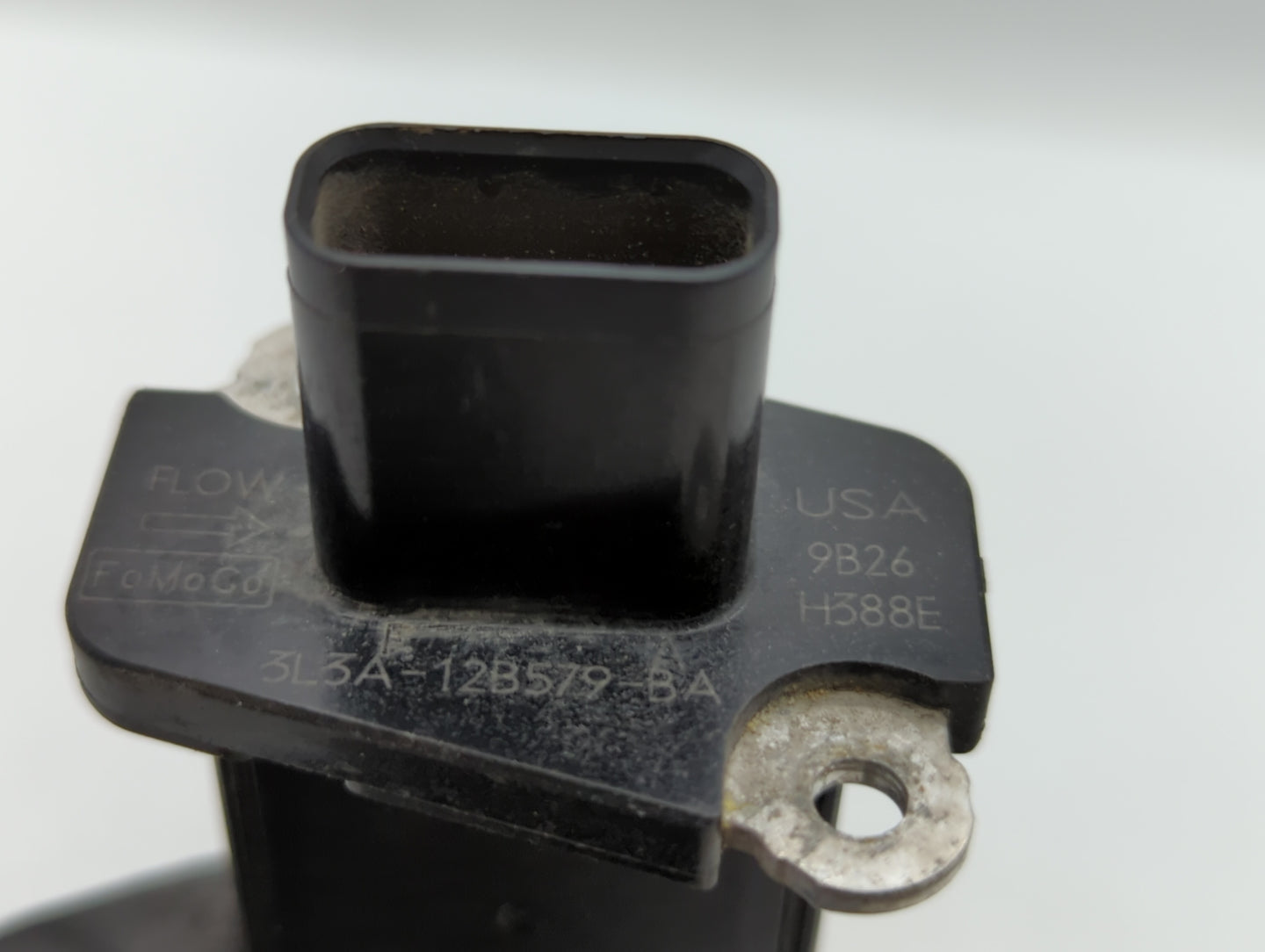 2004-2012 Ford Explorer Mass Air Flow Meter Maf - Oemusedautoparts1.com
