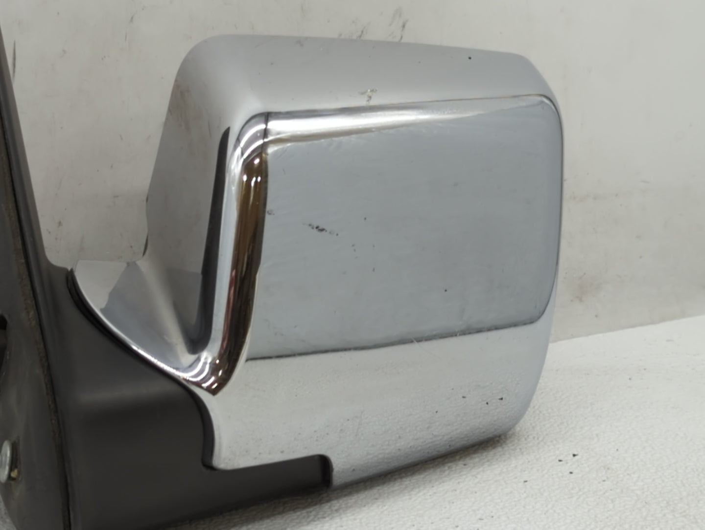 2006-2010 Ford Explorer Driver Left Side View Manual Door Mirror Chrome - Oemusedautoparts1.com